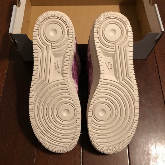 Women’s Nike Air Force 1 “velvet” - Picture 4 of 4